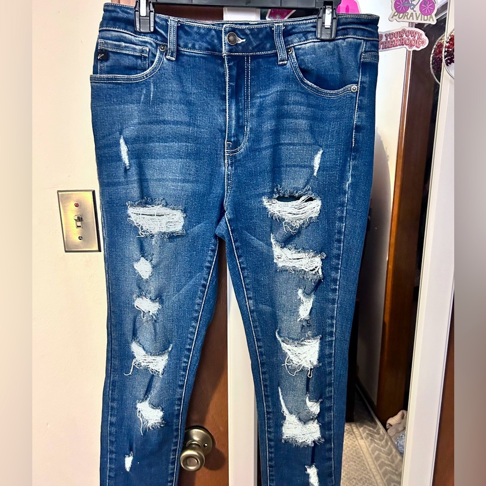 Curvy KanCan distressed/ripped jeans size 13/30